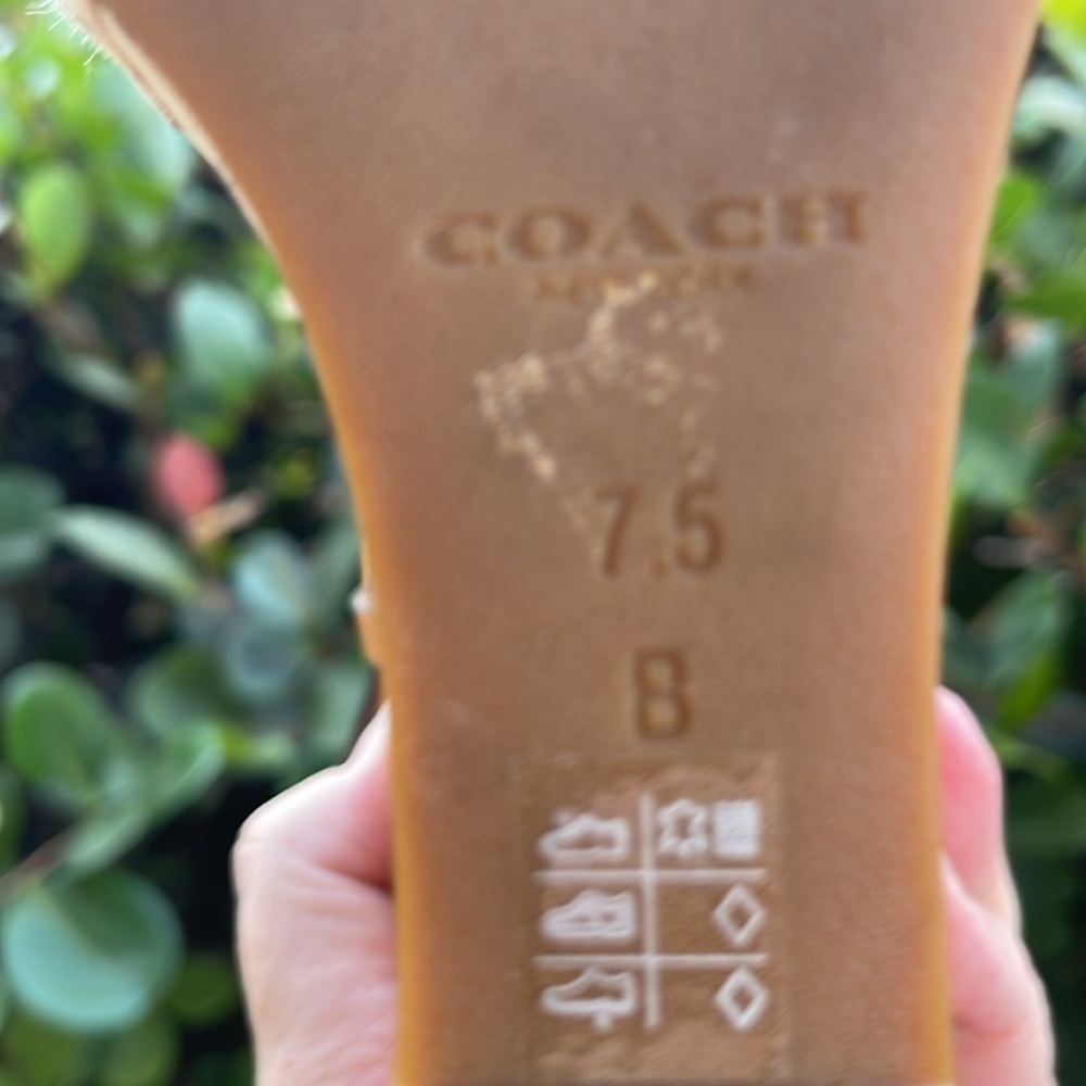 Coach  Linden Wedge Women's Tan Sandals Size 7.5 - Picture 8 of 8